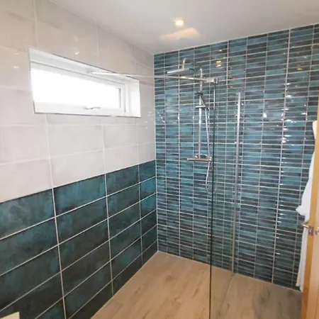 Solano A 2 Bedroom Waterside In Falmouth * Flushing