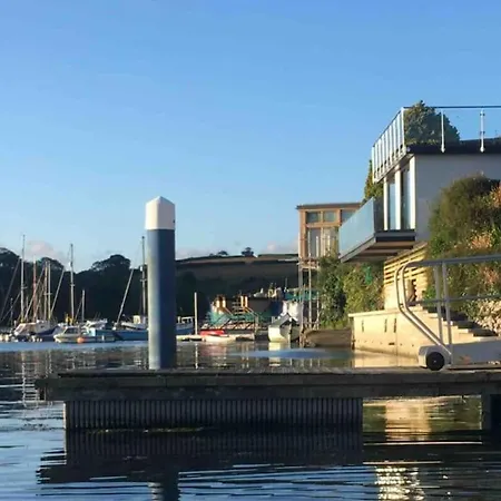 Solano A 2 Bedroom Waterside In Falmouth